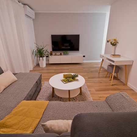 Malemi Apartment Пула Экстерьер фото