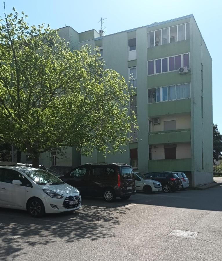 Malemi Apartment Пула Экстерьер фото